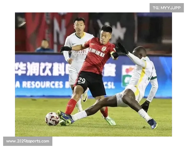 长春亚泰客场0-1不敌青岛西海岸,提前一轮降入中甲